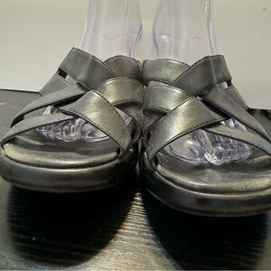 Ariat Women’s Black Crisscross Straps Leather Wedge Sandals